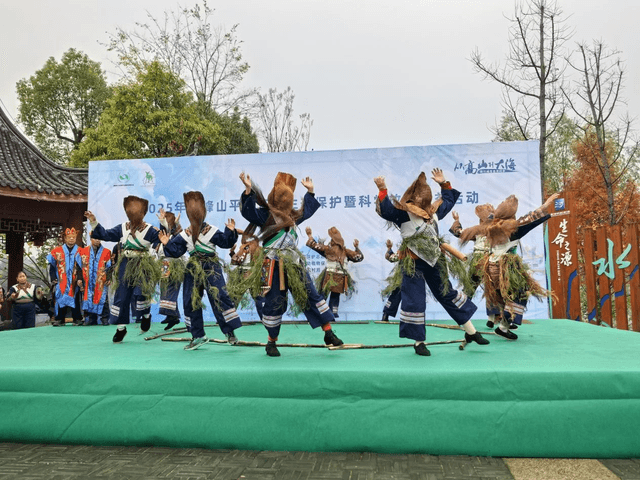 湖南洞口举行科学放生公益活动,共筑平溪江水生态保护屏障